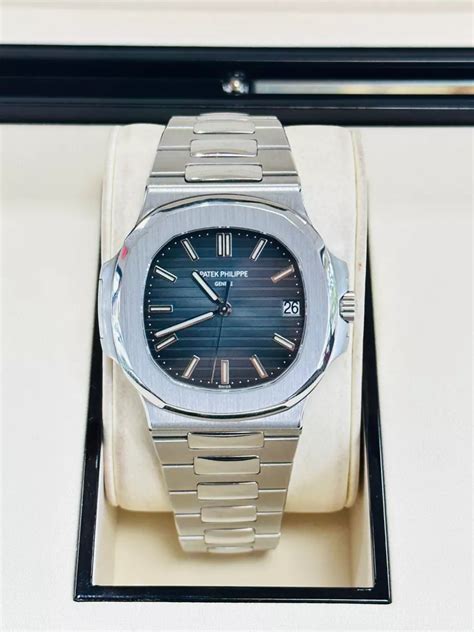 patek philippe used nautilus 5711/1a-010 40mm dial watch preowned box/papers|Patek Philippe Nautilus 5711/1A.